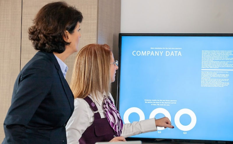 Ditch the Boring Meetings: Upgrade to Interactive Flat Panels (IFPs)